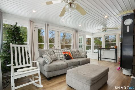 25 Sheffield Lane Bristol CT 06010