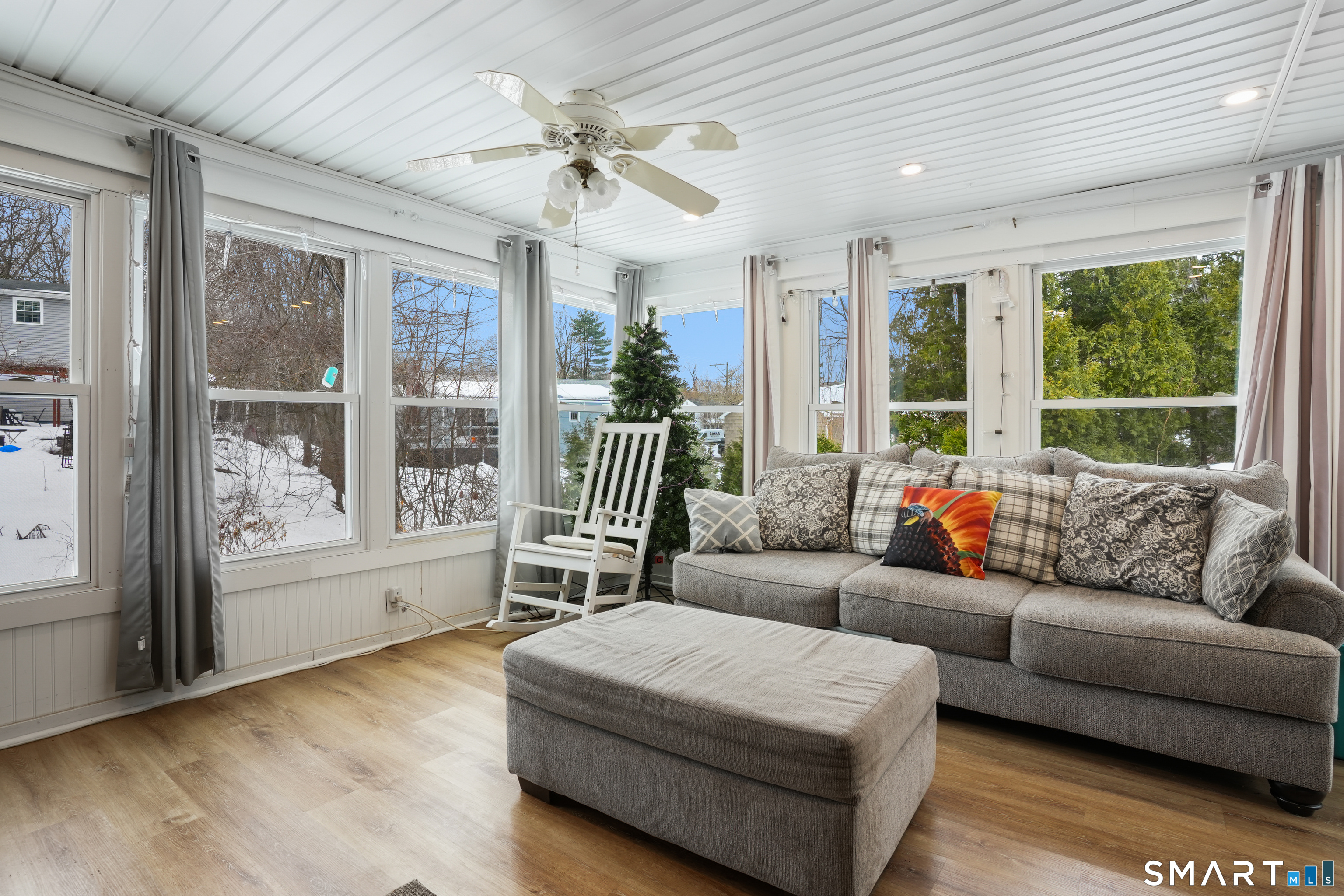 25 Sheffield Lane Bristol CT 06010