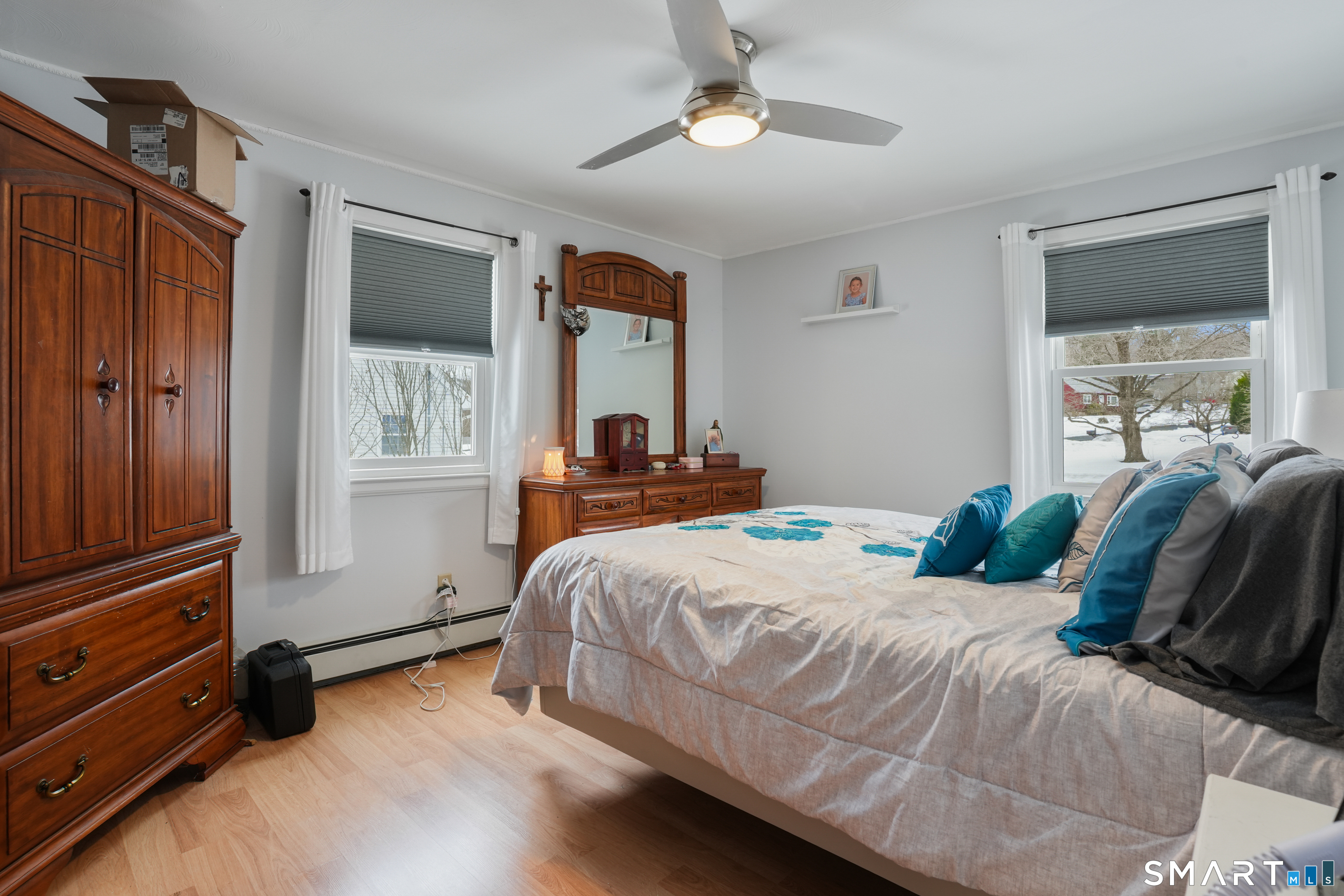 25 Sheffield Lane Bristol CT 06010