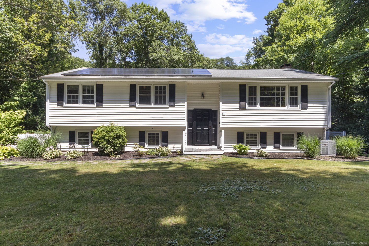 138 Squires Road Madison CT 06443