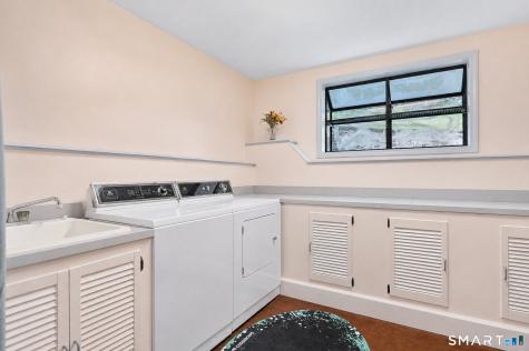 1 Hayestown Heights Danbury CT 06811