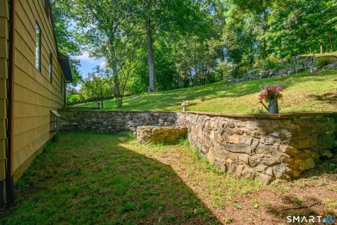 1 Hayestown Heights Danbury CT 06811