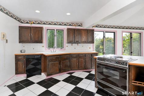 1 Hayestown Heights Danbury CT 06811