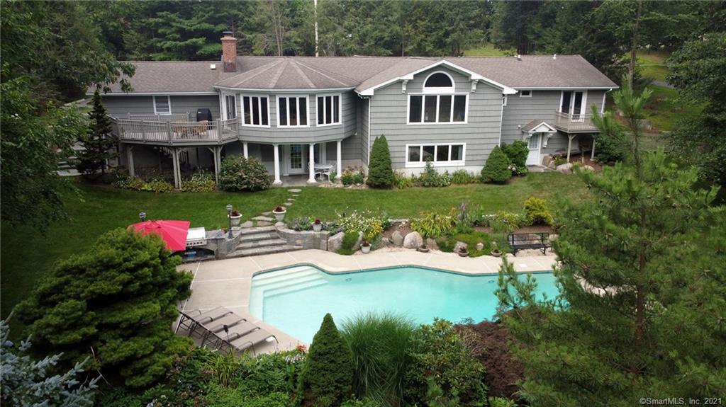 135 Merrimac Drive Trumbull CT 06611