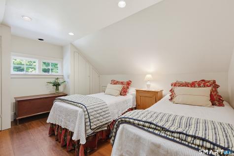 302 Route 81 Killingworth CT 06419
