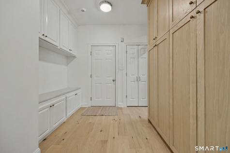 32 Guernsey Lane Avon CT 06001