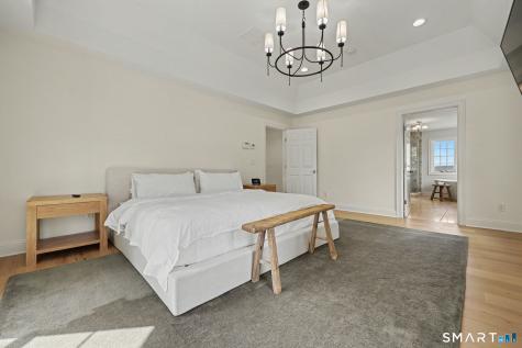32 Guernsey Lane Avon CT 06001