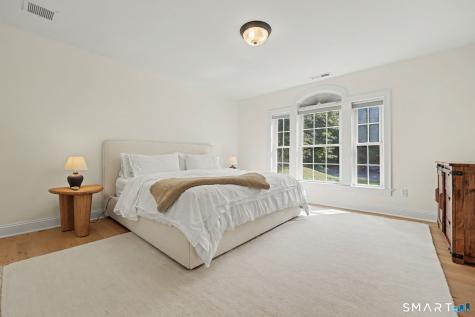32 Guernsey Lane Avon CT 06001