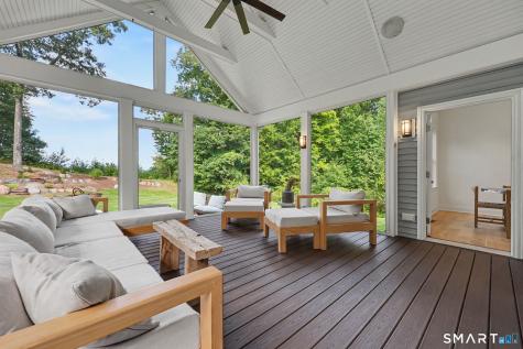 32 Guernsey Lane Avon CT 06001