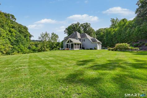 32 Guernsey Lane Avon CT 06001