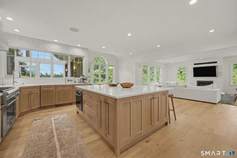 32 Guernsey Lane Avon CT 06001