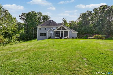 32 Guernsey Lane Avon CT 06001