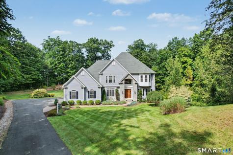 32 Guernsey Lane Avon CT 06001