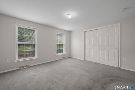 8 Rose Court East Windsor CT 06088