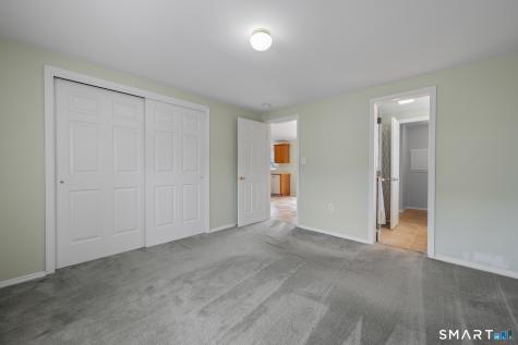 8 Rose Court East Windsor CT 06088