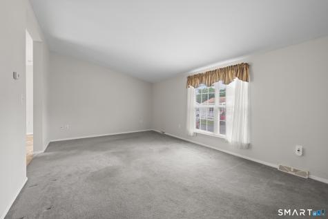8 Rose Court East Windsor CT 06088