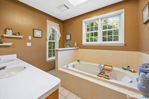 14 Diamond Rock Road Wolcott CT 06716