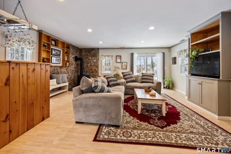 1023 King Road Cheshire CT 06410