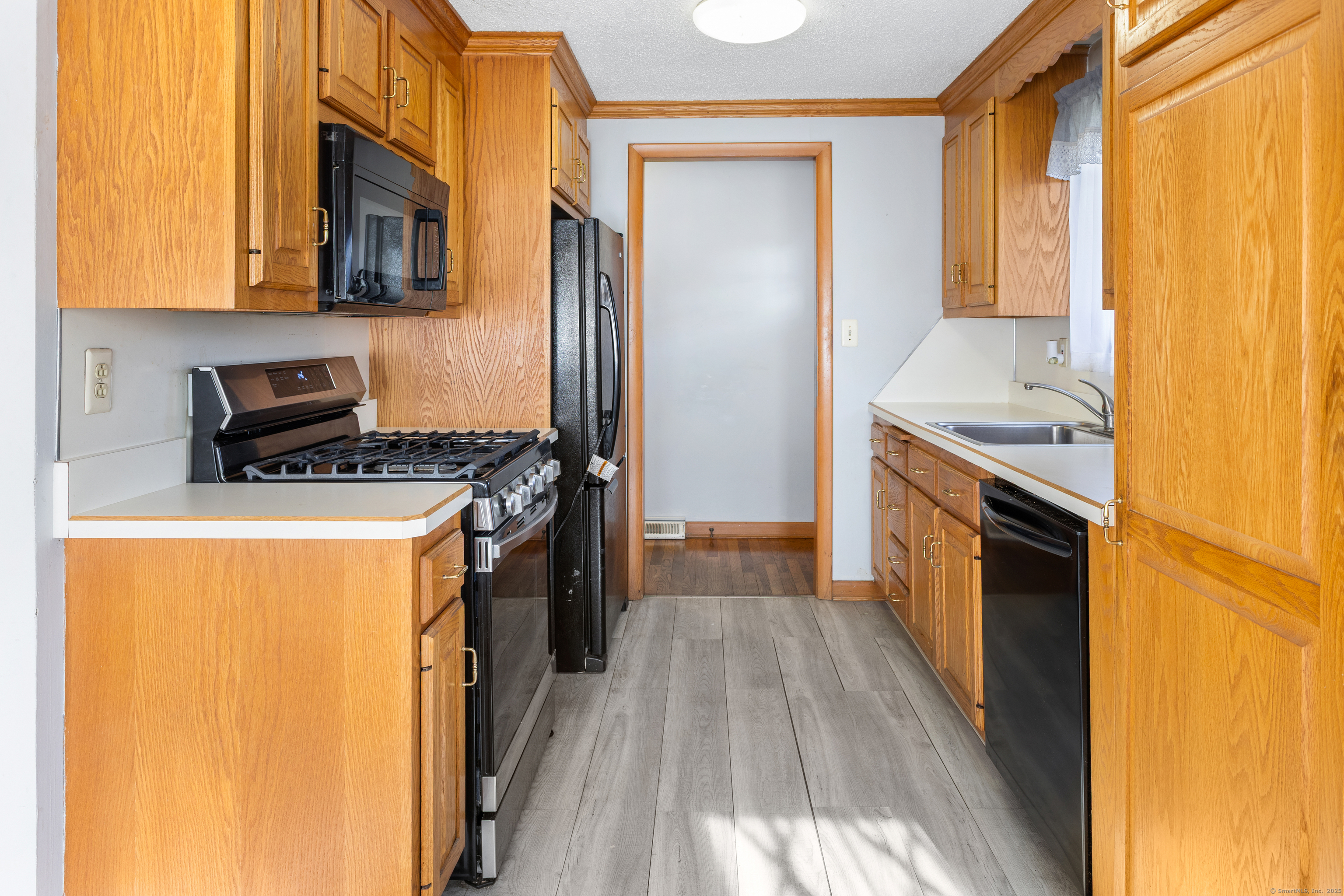 7 Zwicks Farm Road Southington CT 06479