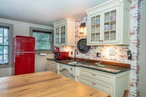 4 Stebbins Brook Lane Simsbury CT 06070