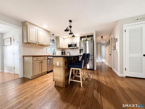 95 Shipman Drive Glastonbury CT 06033