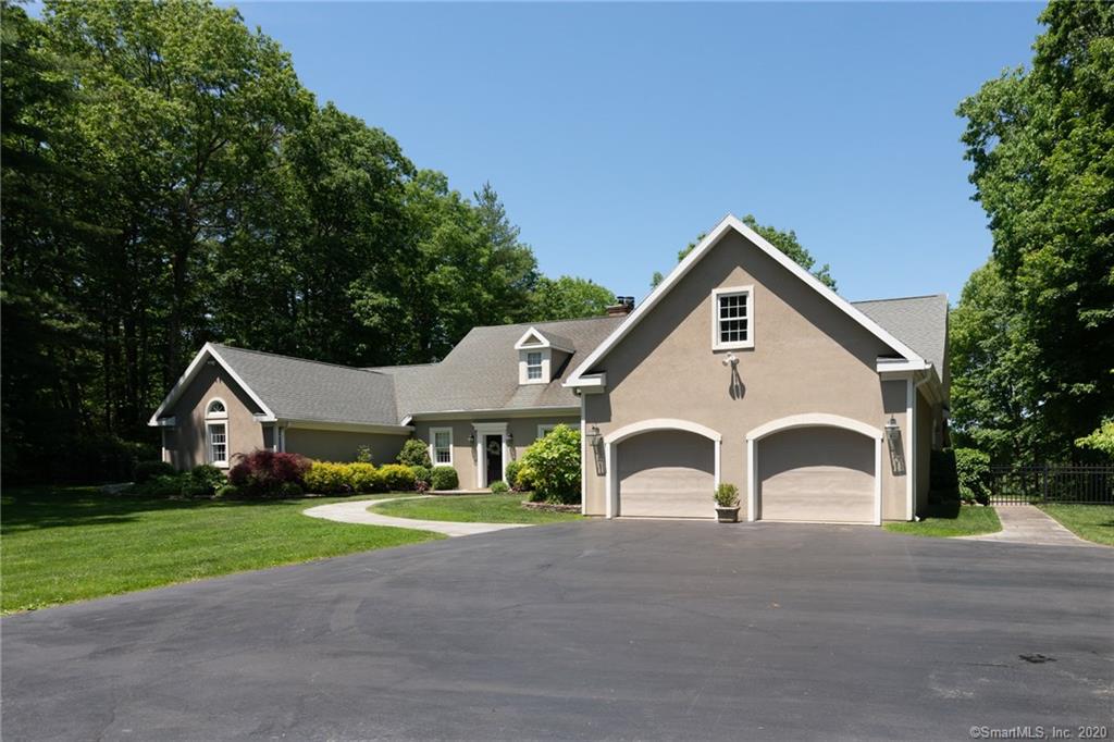 23 East Farm Road Middlebury CT 06762