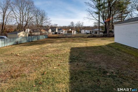 25 River Road East Haven CT 06512