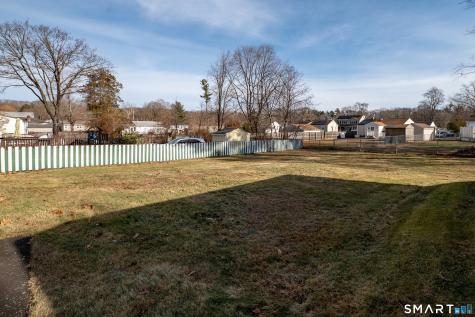 25 River Road East Haven CT 06512