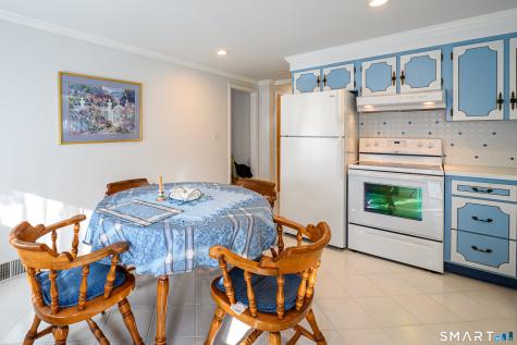 25 River Road East Haven CT 06512