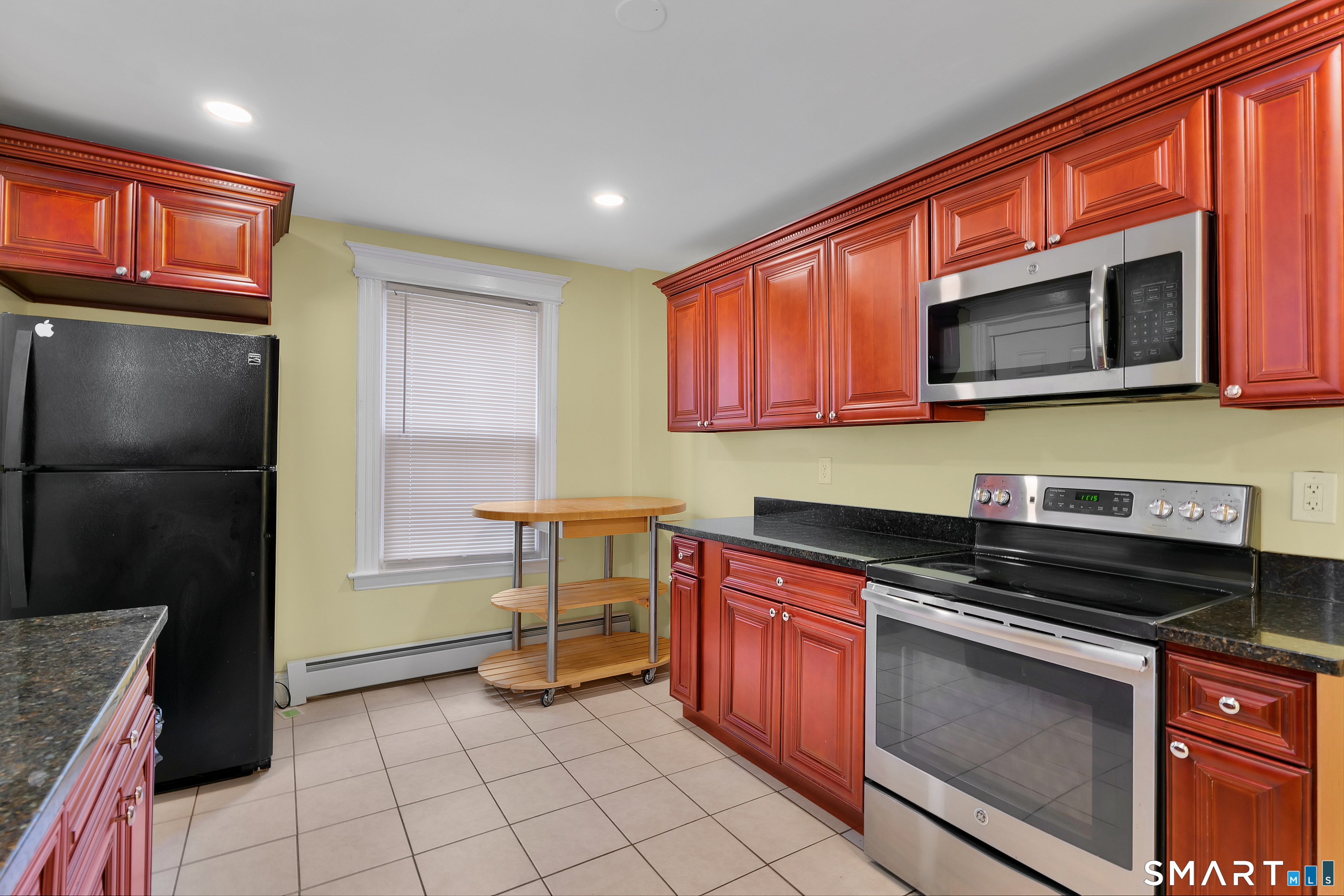 382 Vine Street Hartford CT 06112