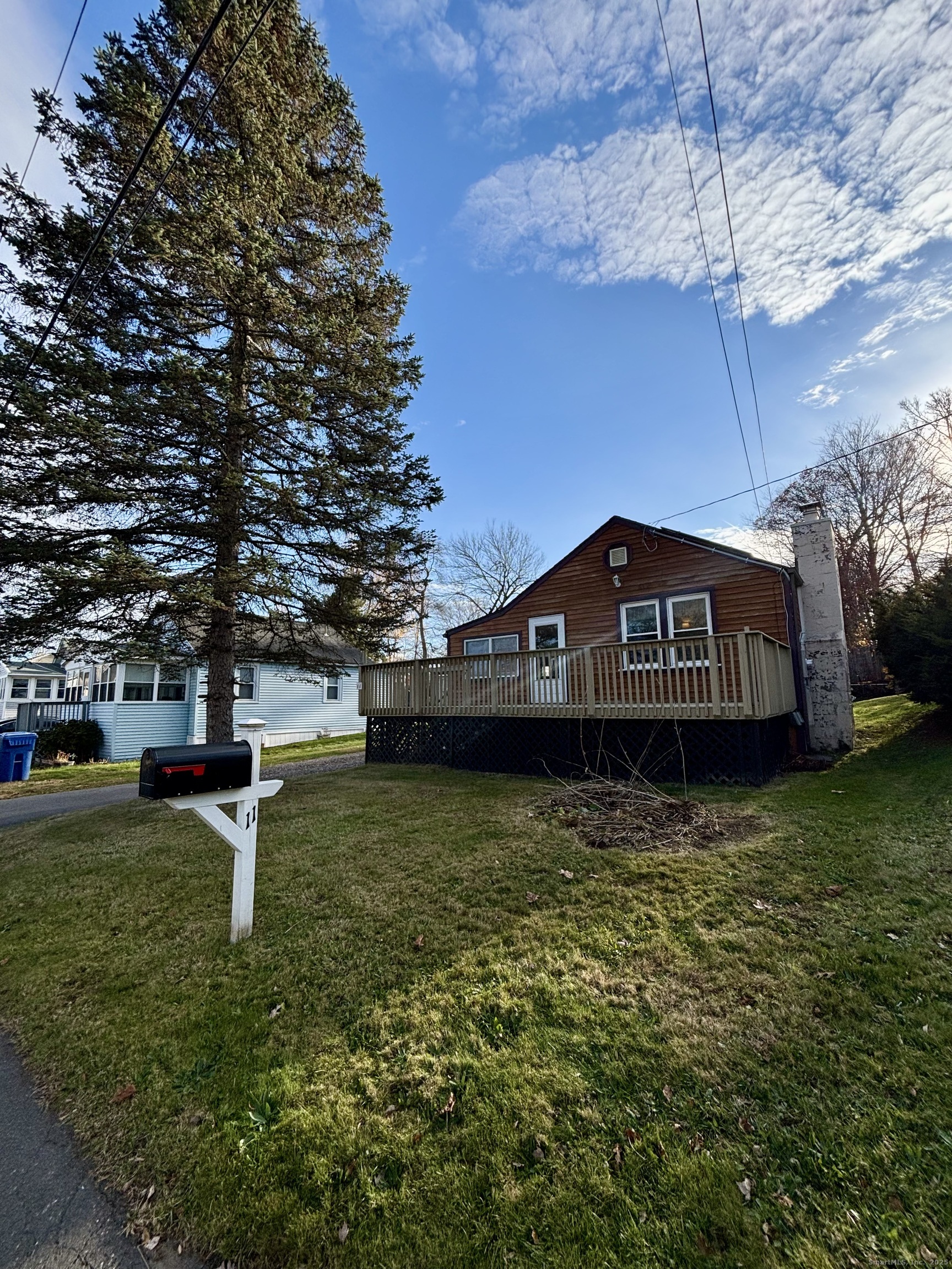 11 West Street East Hampton CT 06424