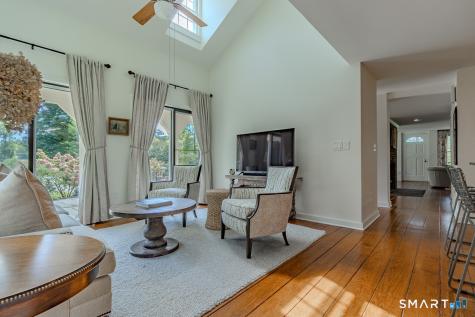 428 Simsbury Road Bloomfield CT 06002