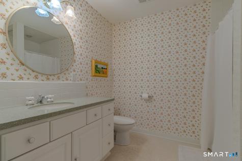 428 Simsbury Road Bloomfield CT 06002