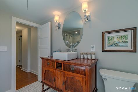 428 Simsbury Road Bloomfield CT 06002