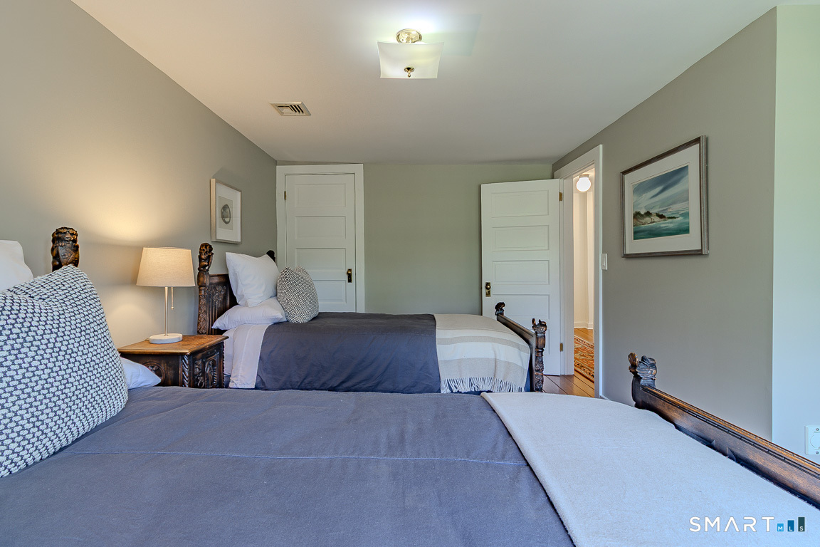 428 Simsbury Road Bloomfield CT 06002