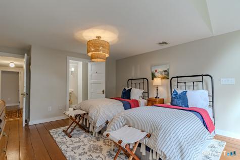 428 Simsbury Road Bloomfield CT 06002