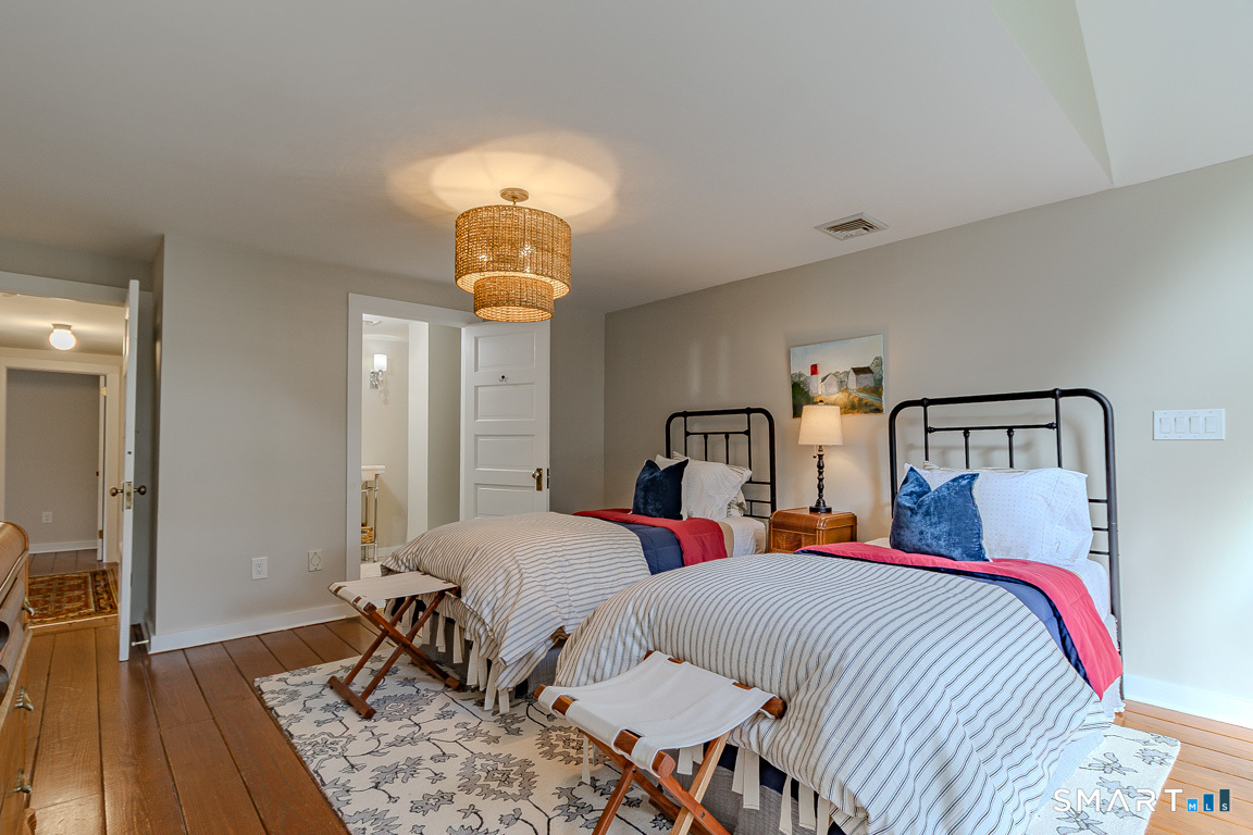 428 Simsbury Road Bloomfield CT 06002