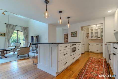 428 Simsbury Road Bloomfield CT 06002
