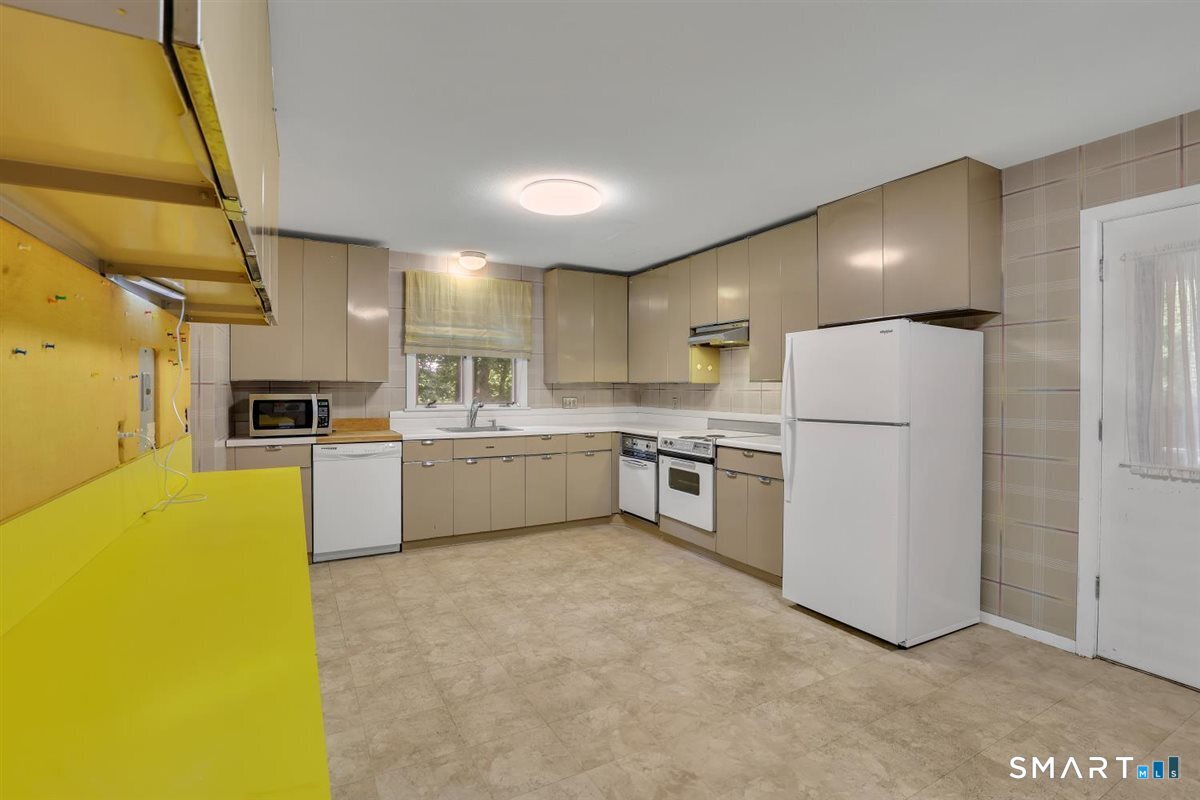 114 Richmond Drive Manchester CT 06042