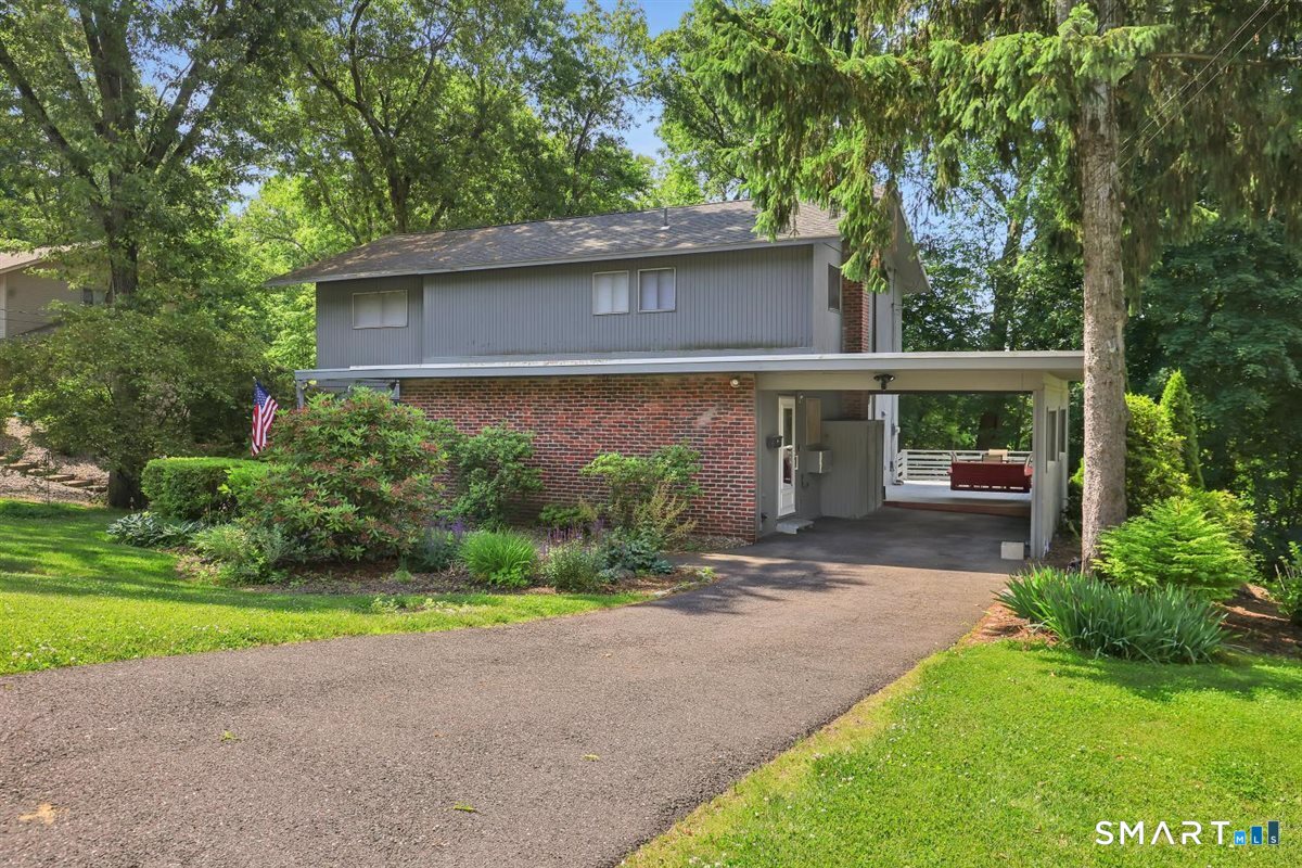 114 Richmond Drive Manchester CT 06042