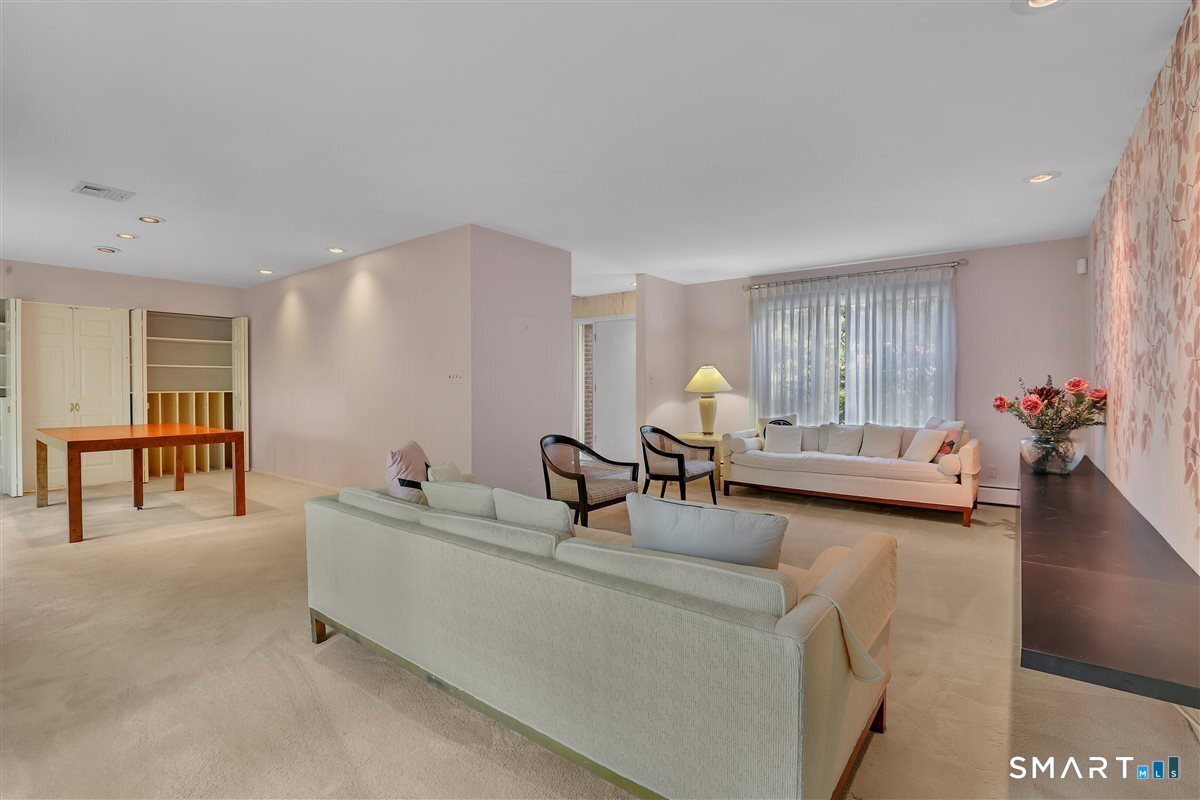 114 Richmond Drive Manchester CT 06042