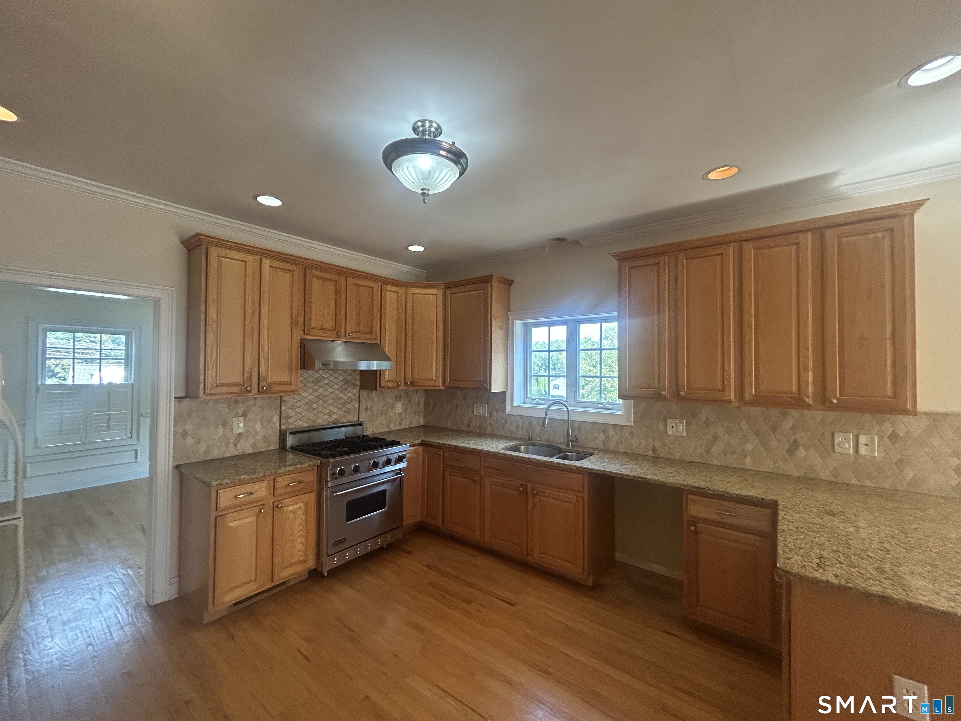 15 Tavern Rock Road Stratford CT 06614