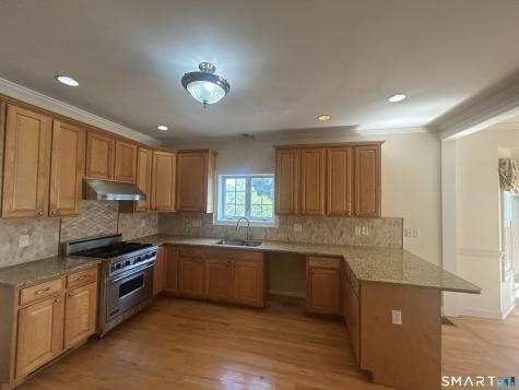 15 Tavern Rock Road Stratford CT 06614