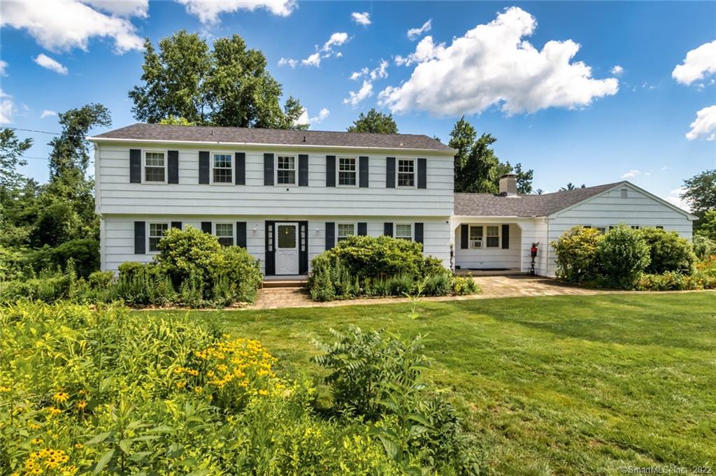2 Newfield Lane Newtown CT 06470