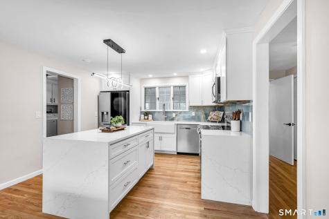261 Simsbury Road West Hartford CT 06117