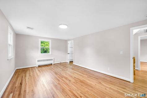 261 Simsbury Road West Hartford CT 06117