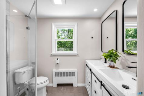 261 Simsbury Road West Hartford CT 06117