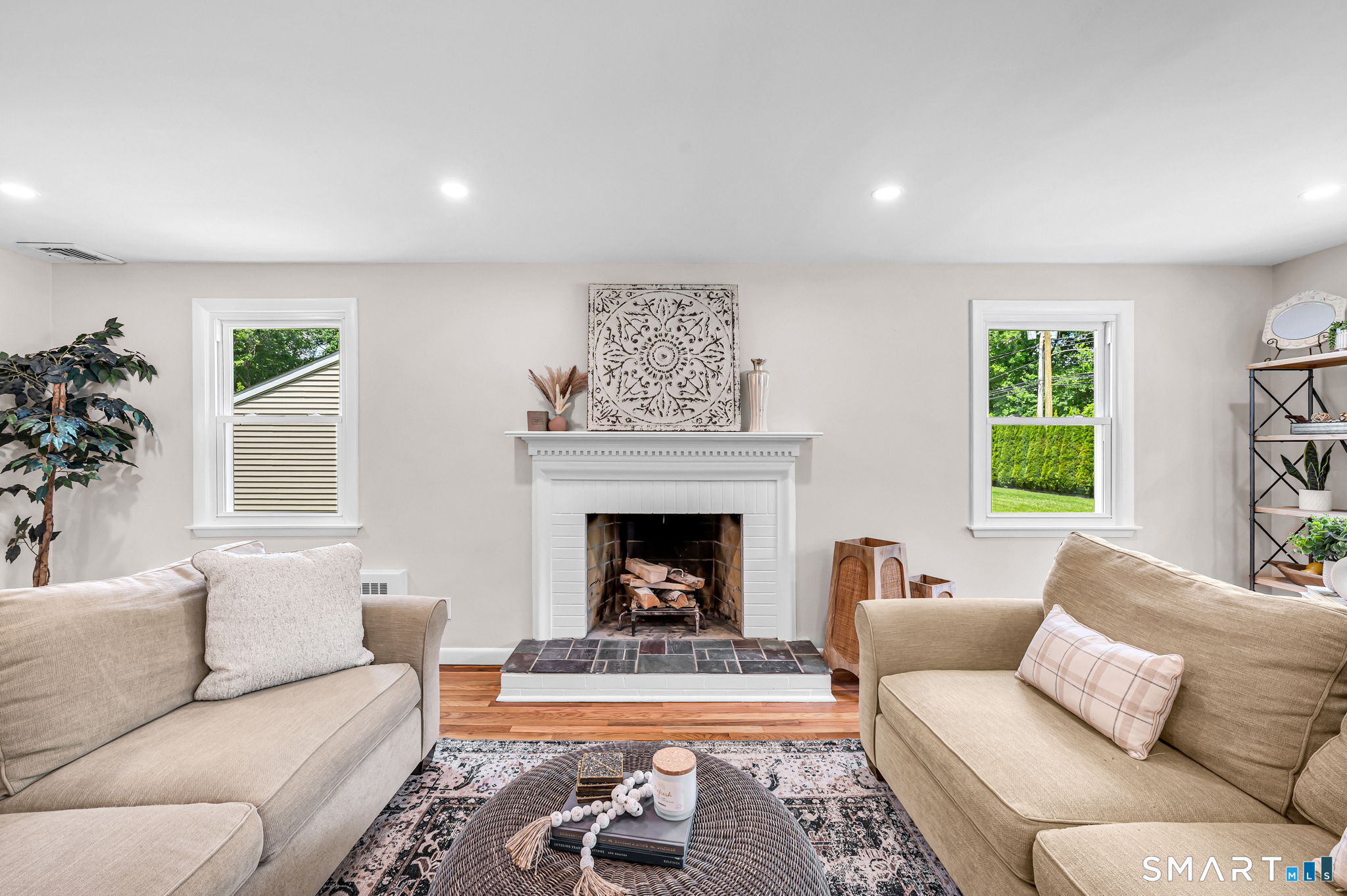 261 Simsbury Road West Hartford CT 06117