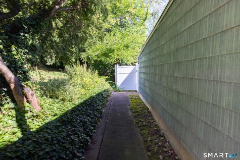 34 Overlook Avenue Middletown CT 06457