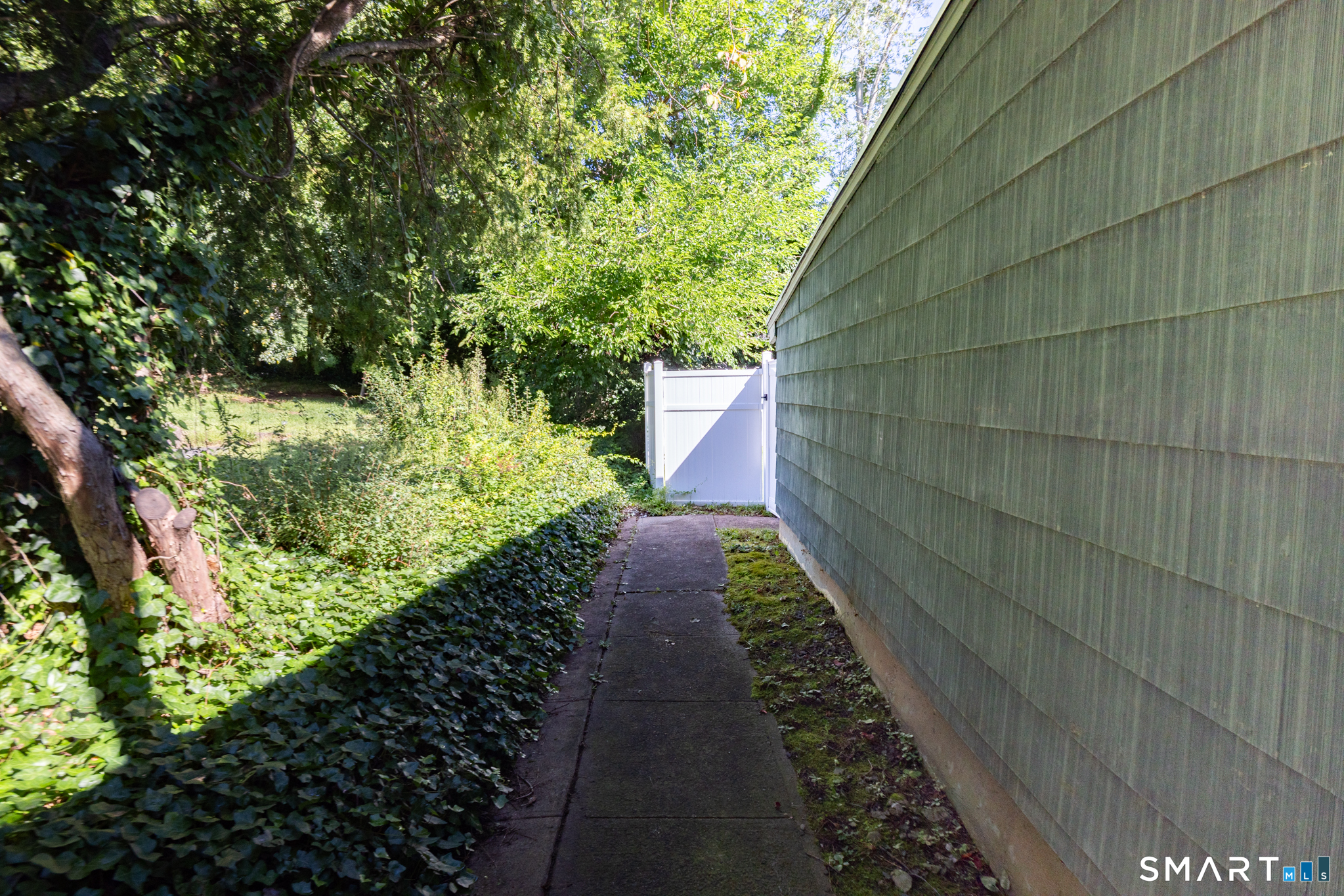 34 Overlook Avenue Middletown CT 06457